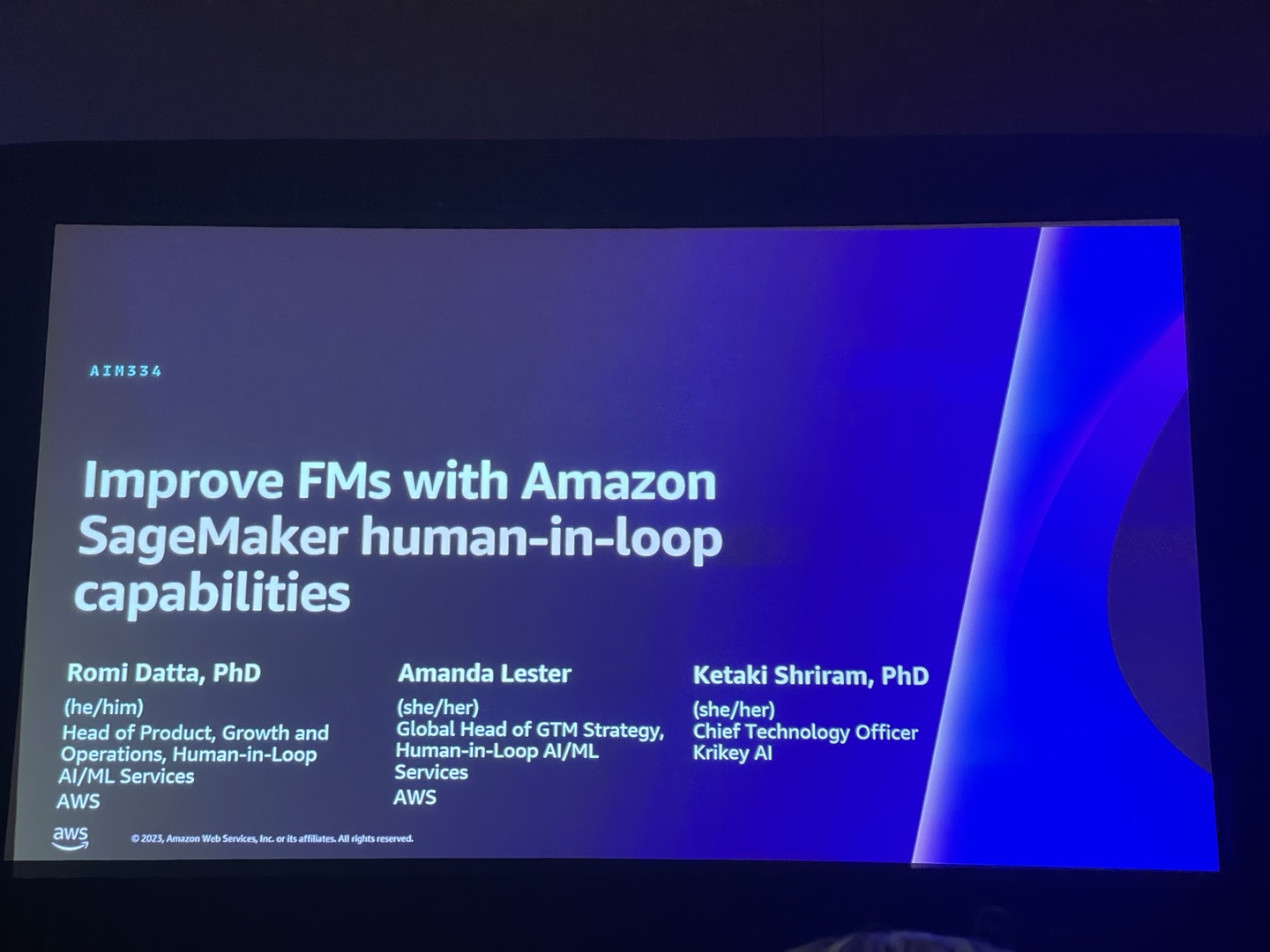 Improve FMs with Amazon SageMaker human-in-the-loop capabilities