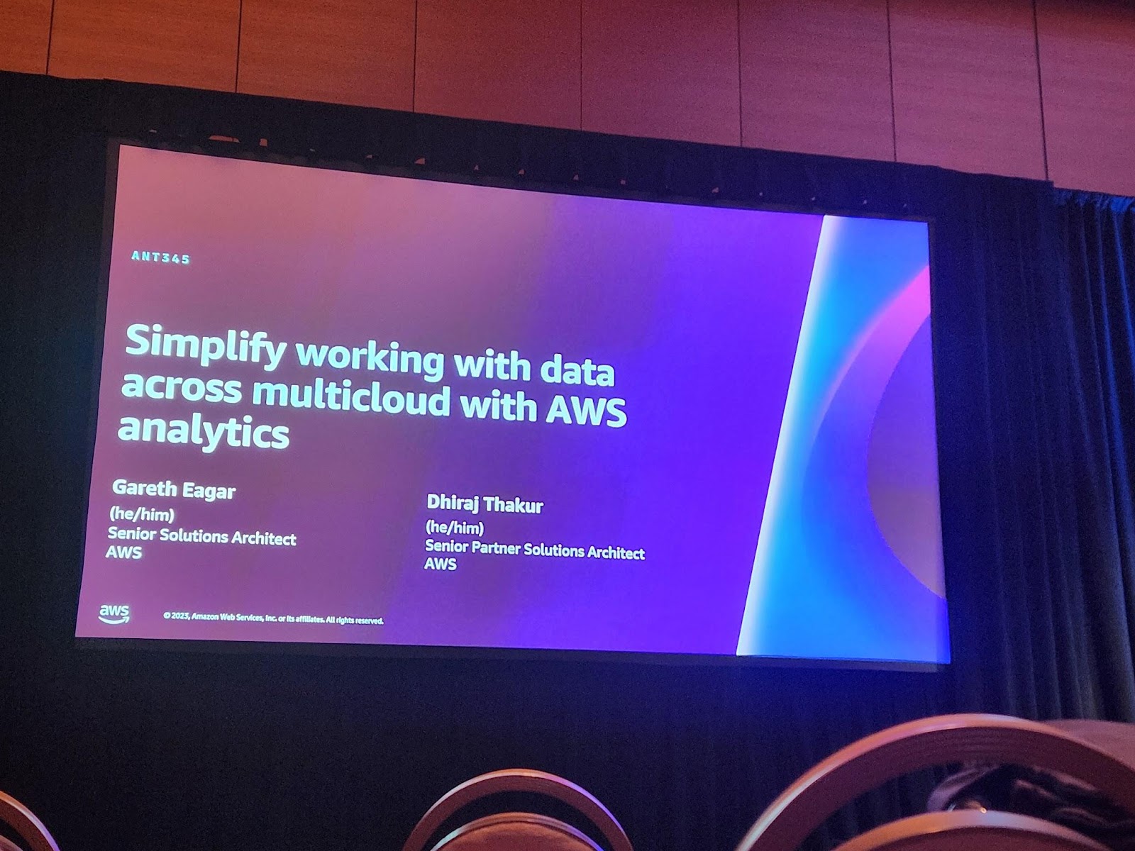 Simplify working with data acrosss multicloud with AWS analytics