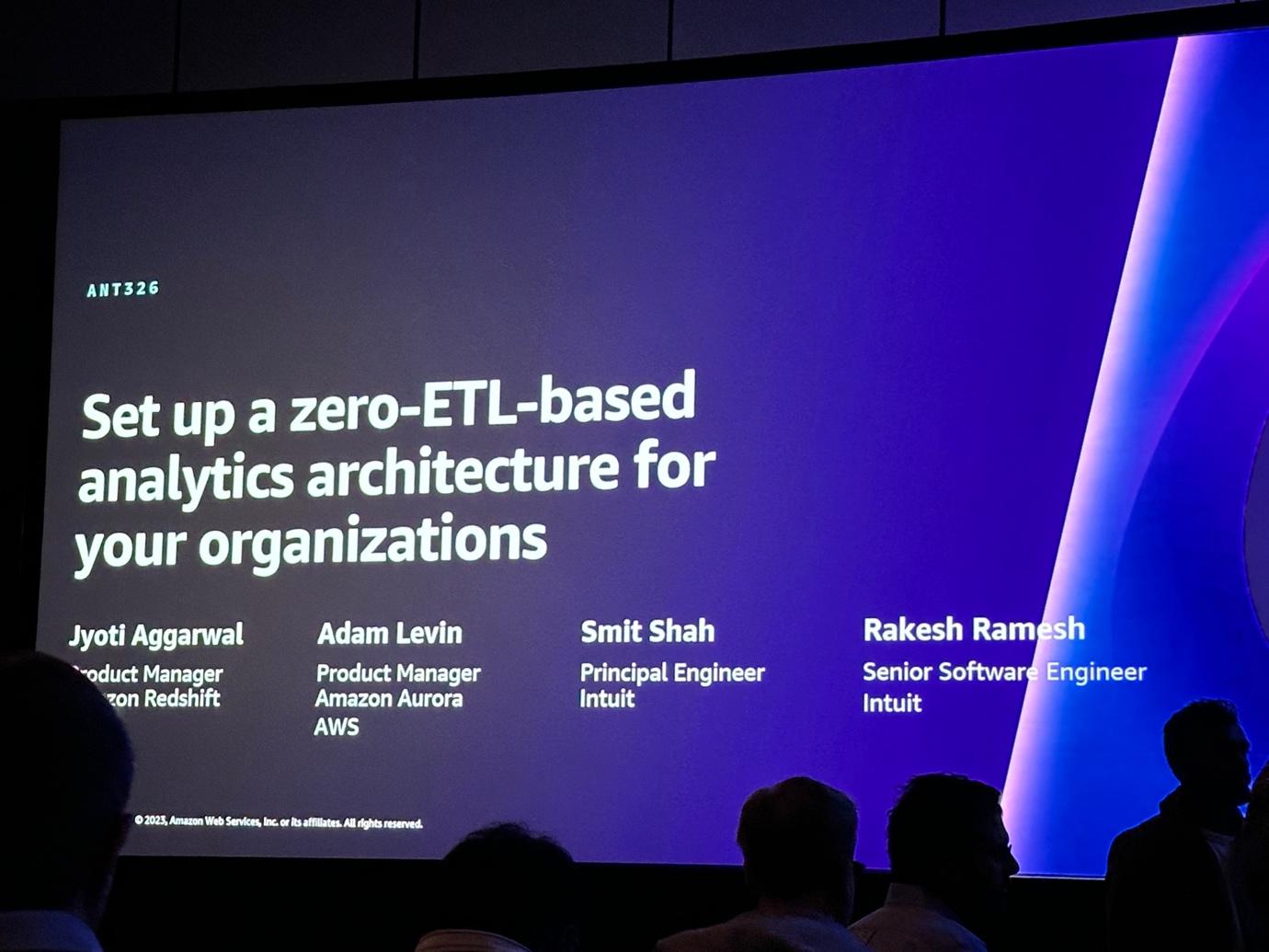Set up a zero-ETL-based analytics architecture for your organizations
